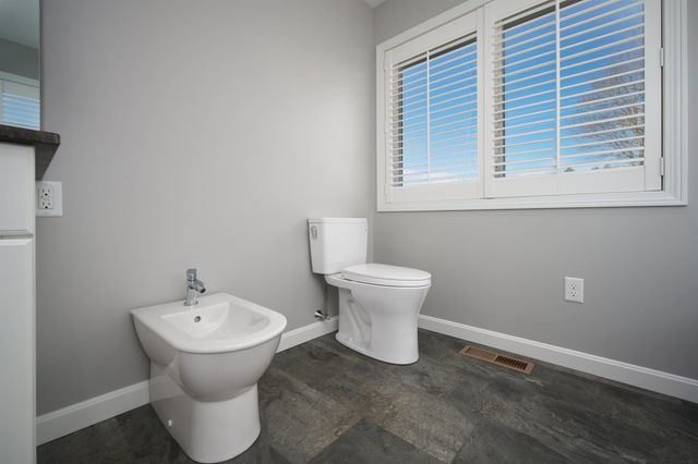 503 Cushing Road, Newmarket, NH 03857