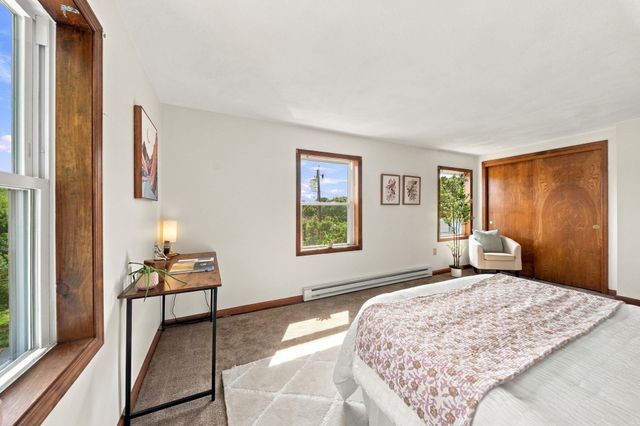 39 Mountain St 39, Woburn, MA 01801