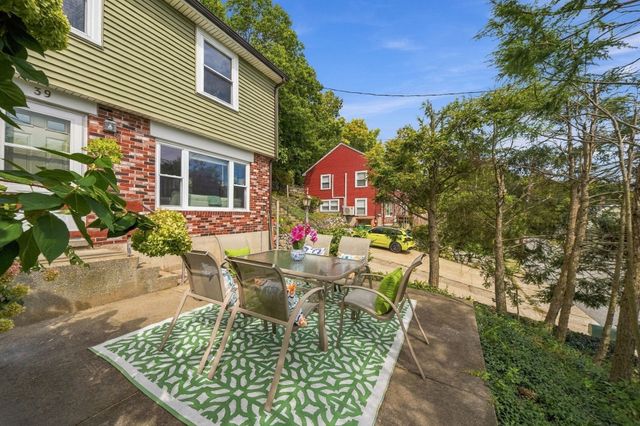 39 Mountain St 39, Woburn, MA 01801