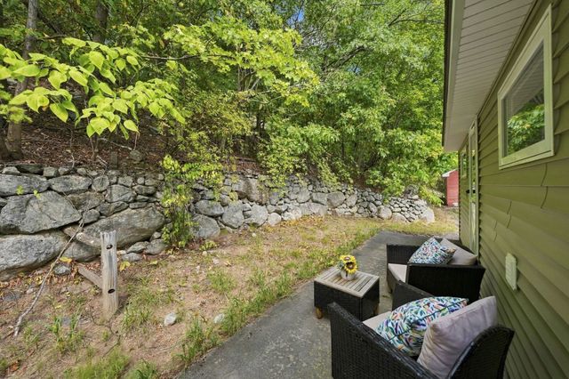 39 Mountain St 39, Woburn, MA 01801