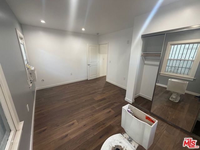 1021 S Burlington Avenue, Los Angeles, CA 90006
