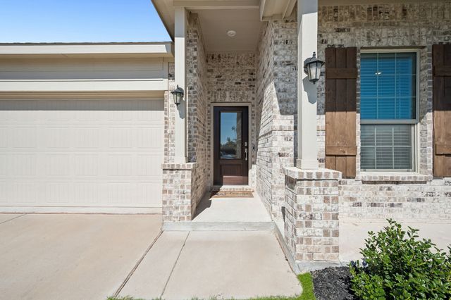 1512 Helmoken Falls Drive, Anna, TX 75409