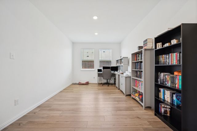 1512 Helmoken Falls Drive, Anna, TX 75409