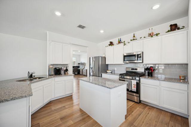 1512 Helmoken Falls Drive, Anna, TX 75409