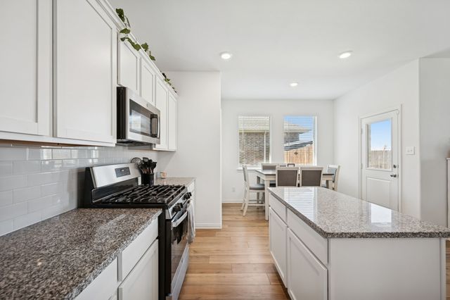 1512 Helmoken Falls Drive, Anna, TX 75409