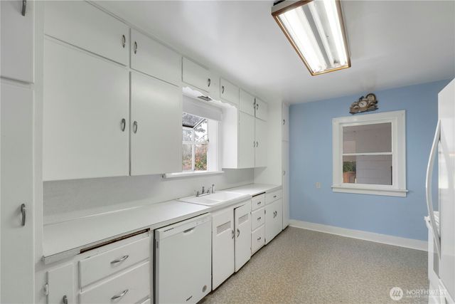 718 Milas lots 4 5 6 Avenue NE, Olympia, WA 98506