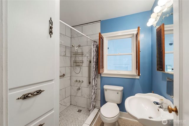 718 Milas lots 4 5 6 Avenue NE, Olympia, WA 98506