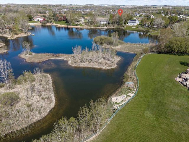 1855 E SHADY LANE, Neenah, WI 54956