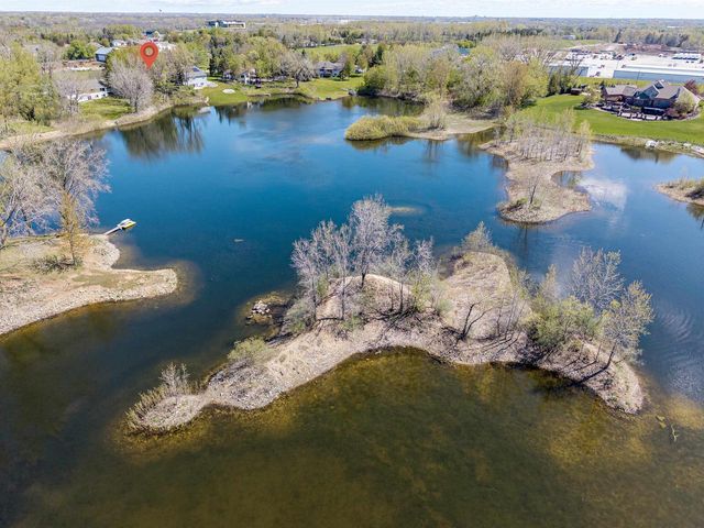 1855 E SHADY LANE, Neenah, WI 54956
