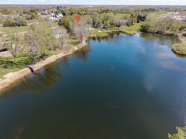 1855 E SHADY LANE, Neenah, WI 54956