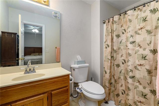 361 E 12th Street, Tonganoxie, KS 66086