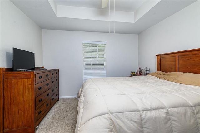 361 E 12th Street, Tonganoxie, KS 66086