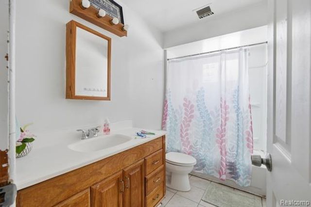 8154 Decatur Street, Detroit, MI 48228