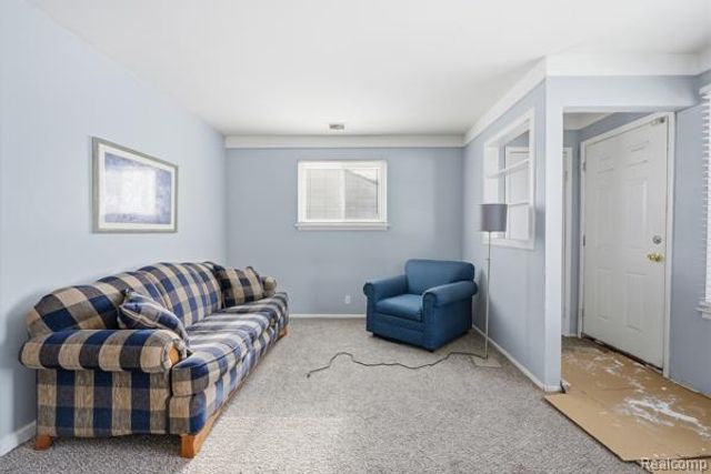 8154 Decatur Street, Detroit, MI 48228