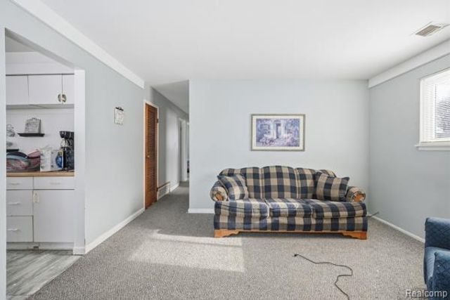 8154 Decatur Street, Detroit, MI 48228