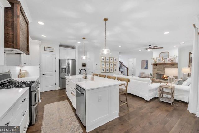 104 Woodland Lane, Canton, GA 30114