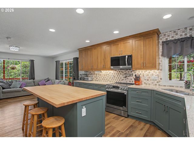 33005 Ne AMMETER Rd, Washougal, WA 98671