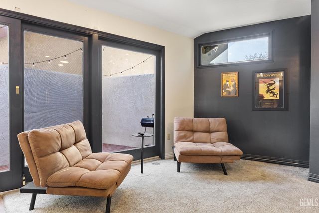 3200 El Encanto Court 10, Bakersfield, CA 93301
