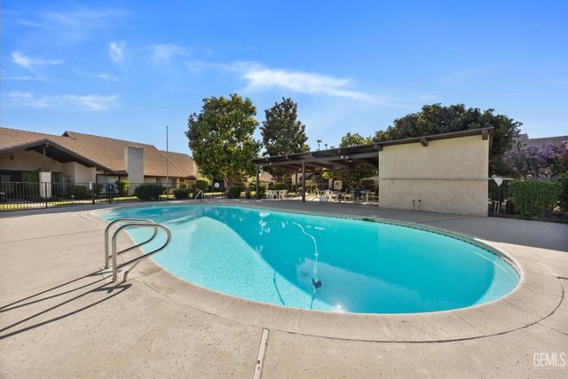 3200 El Encanto Court 10, Bakersfield, CA 93301