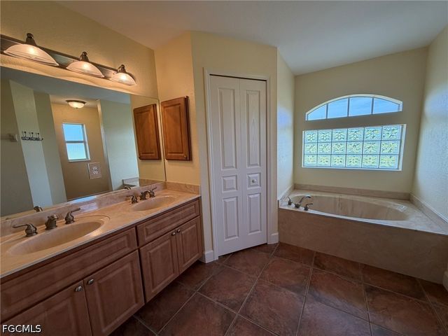 33600 Bermont RD, Punta Gorda, FL 33982