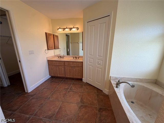 33600 Bermont RD, Punta Gorda, FL 33982