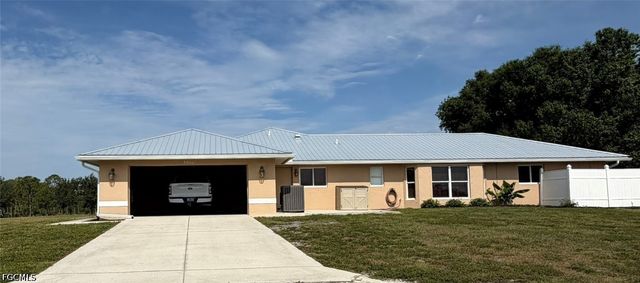 33600 Bermont RD, Punta Gorda, FL 33982