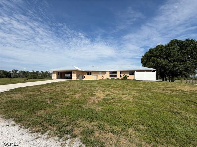 33600 Bermont RD, Punta Gorda, FL 33982