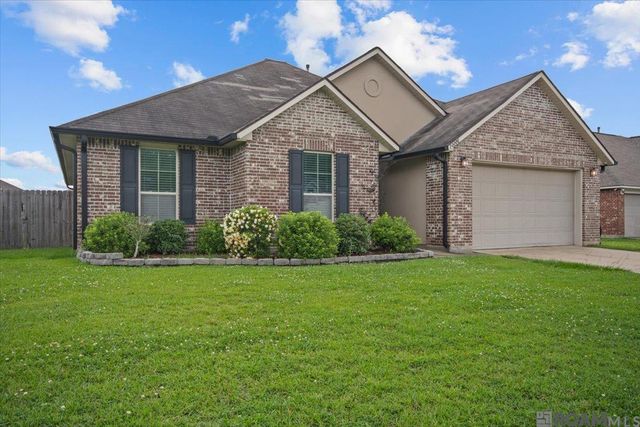 23225 Conifer Dr, Denham Springs, LA 70726