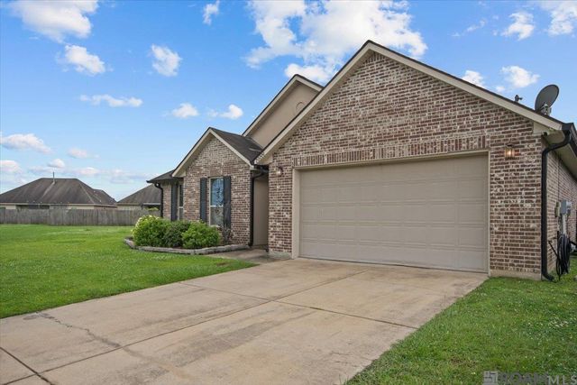 23225 Conifer Dr, Denham Springs, LA 70726
