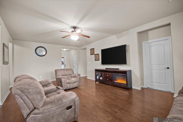 23225 Conifer Dr, Denham Springs, LA 70726