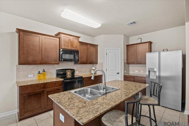 23225 Conifer Dr, Denham Springs, LA 70726