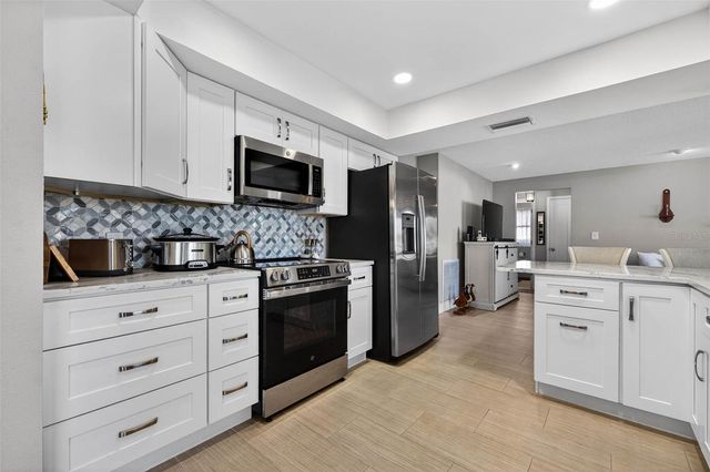 3927 48TH AVENUE S, St Petersburg, FL 33711