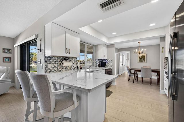 3927 48TH AVENUE S, St Petersburg, FL 33711