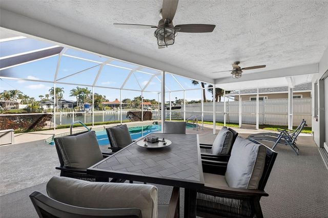 3927 48TH AVENUE S, St Petersburg, FL 33711