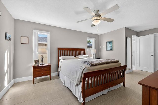 3927 48TH AVENUE S, St Petersburg, FL 33711