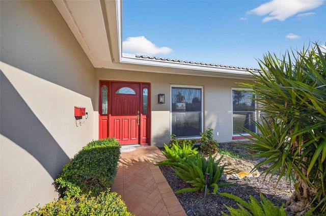 3927 48TH AVENUE S, St Petersburg, FL 33711