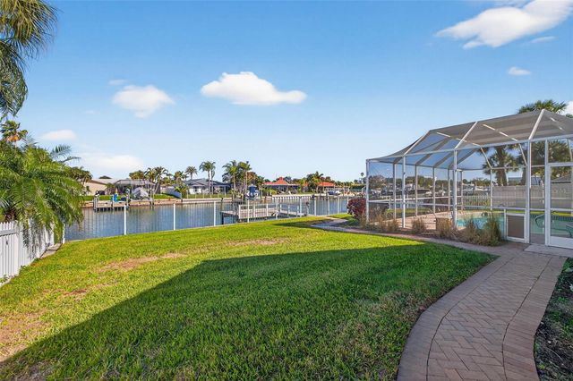 3927 48TH AVENUE S, St Petersburg, FL 33711