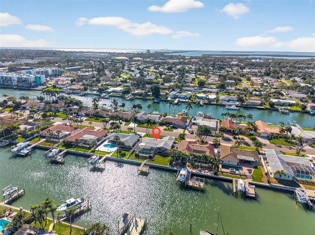 3927 48TH AVENUE S, St Petersburg, FL 33711