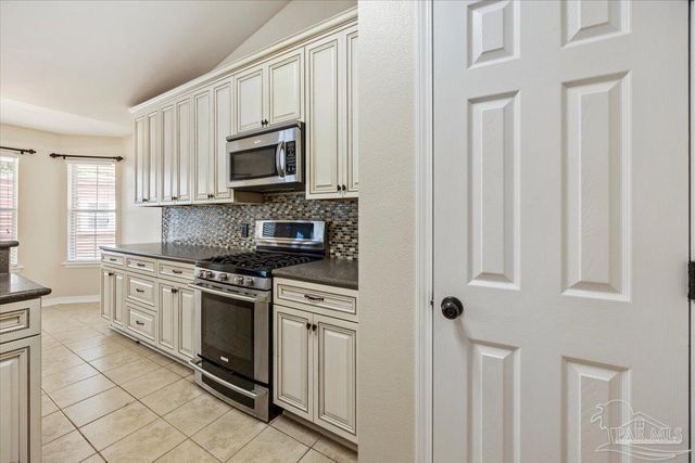 4674 Magnolia Hill Ct, Pace, FL 32571