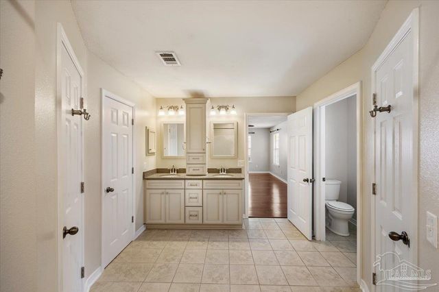 4674 Magnolia Hill Ct, Pace, FL 32571