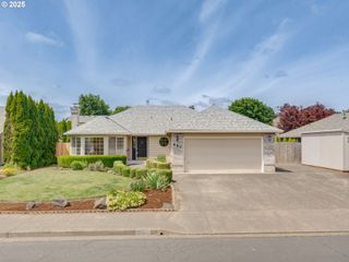 651 Sw WESTVIEW Dr, Mc Minnville, OR 97128