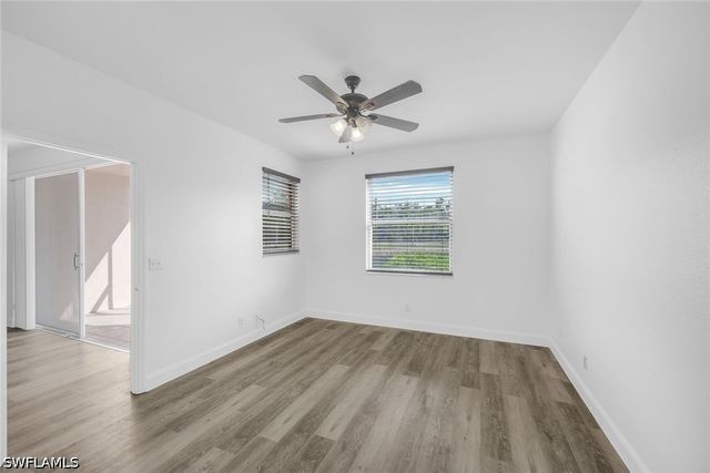 3250 Cypress Glen WAY 402, Naples, FL 34109