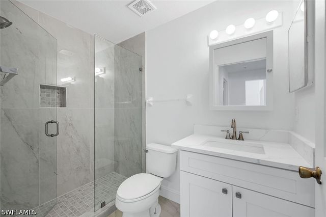 3250 Cypress Glen WAY 402, Naples, FL 34109