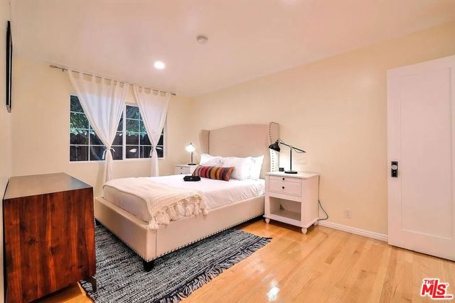 1111 11th Street 3, Santa Monica, CA 90403