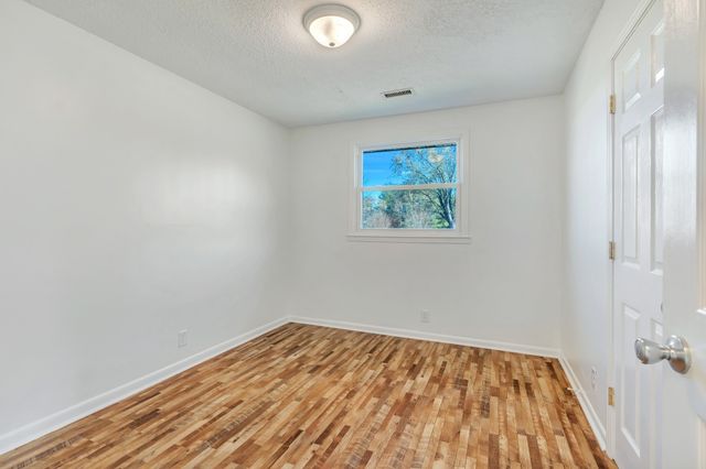 4365 Mount Sharon Rd, Greenbrier, TN 37073