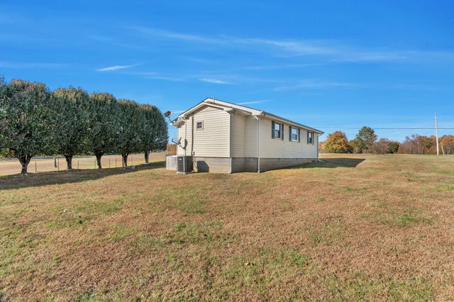 4365 Mount Sharon Rd, Greenbrier, TN 37073