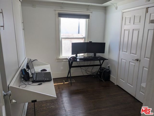 4547 W 16th Pl, Los Angeles, CA 90019