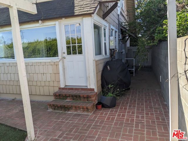 4547 W 16th Pl, Los Angeles, CA 90019