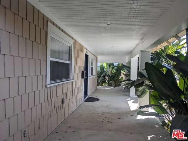 4547 W 16th Pl, Los Angeles, CA 90019