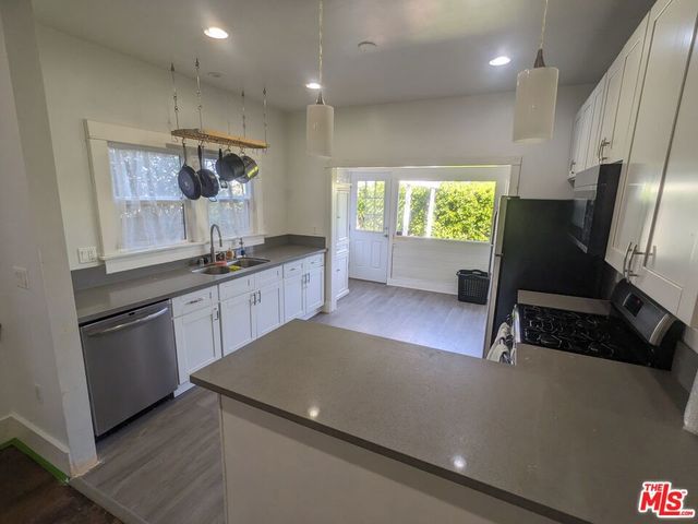 4547 W 16th Pl, Los Angeles, CA 90019